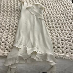 Aritzia Wilfred Cream Camisole